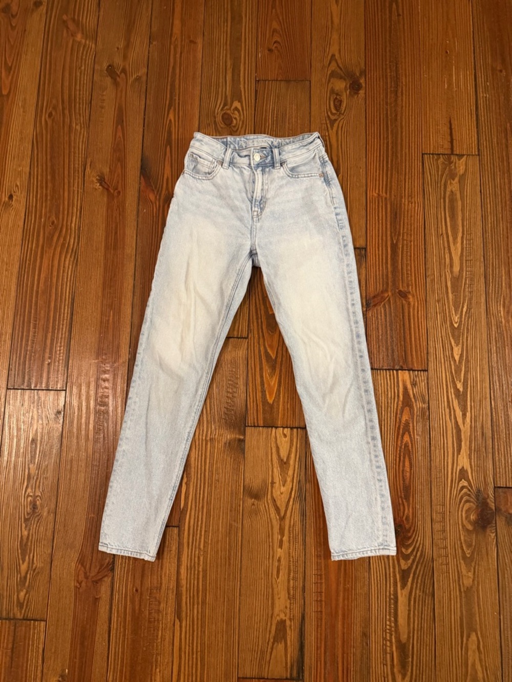 American Eagle Outfitters Light Blue High-Rise Jeans size 000